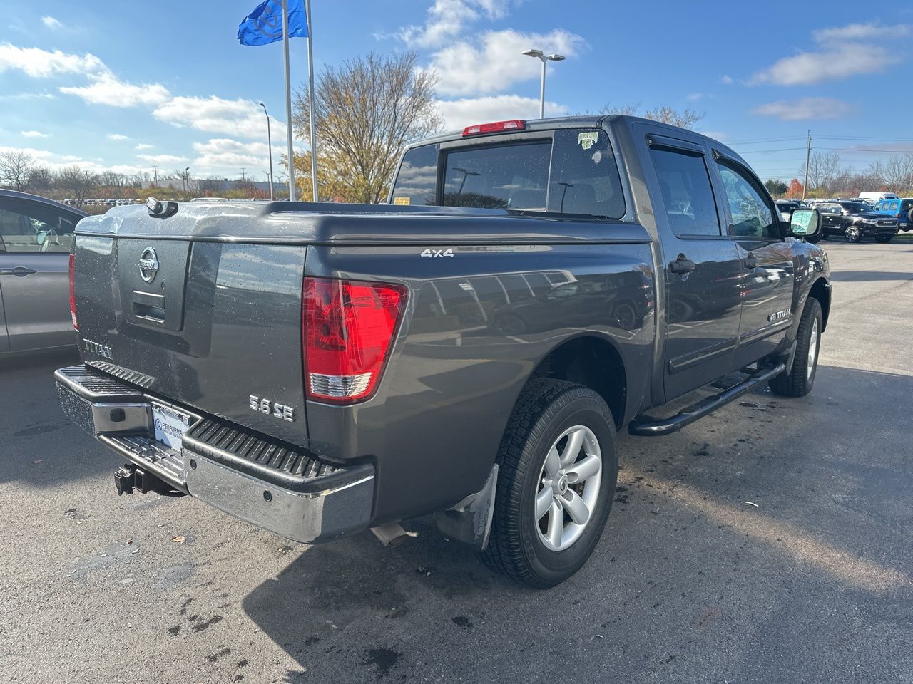 2009 Nissan Titan SE 7