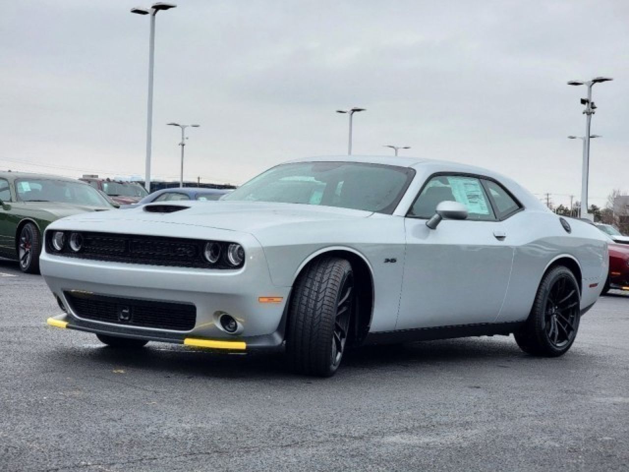 2023 Dodge Challenger R/T 23