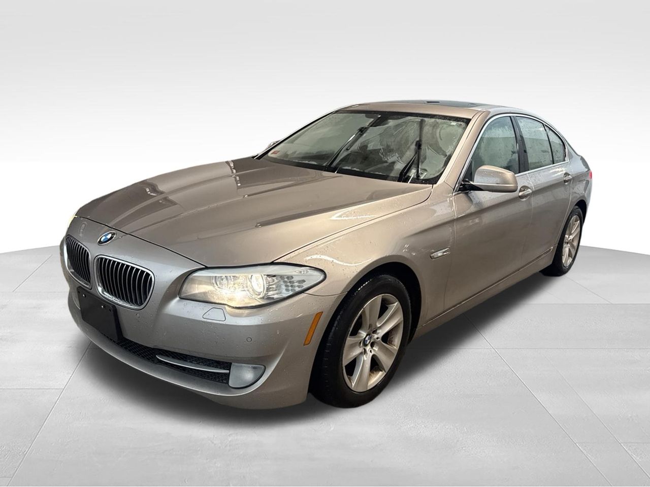 2013 BMW 5 Series 528i Sedan RWD