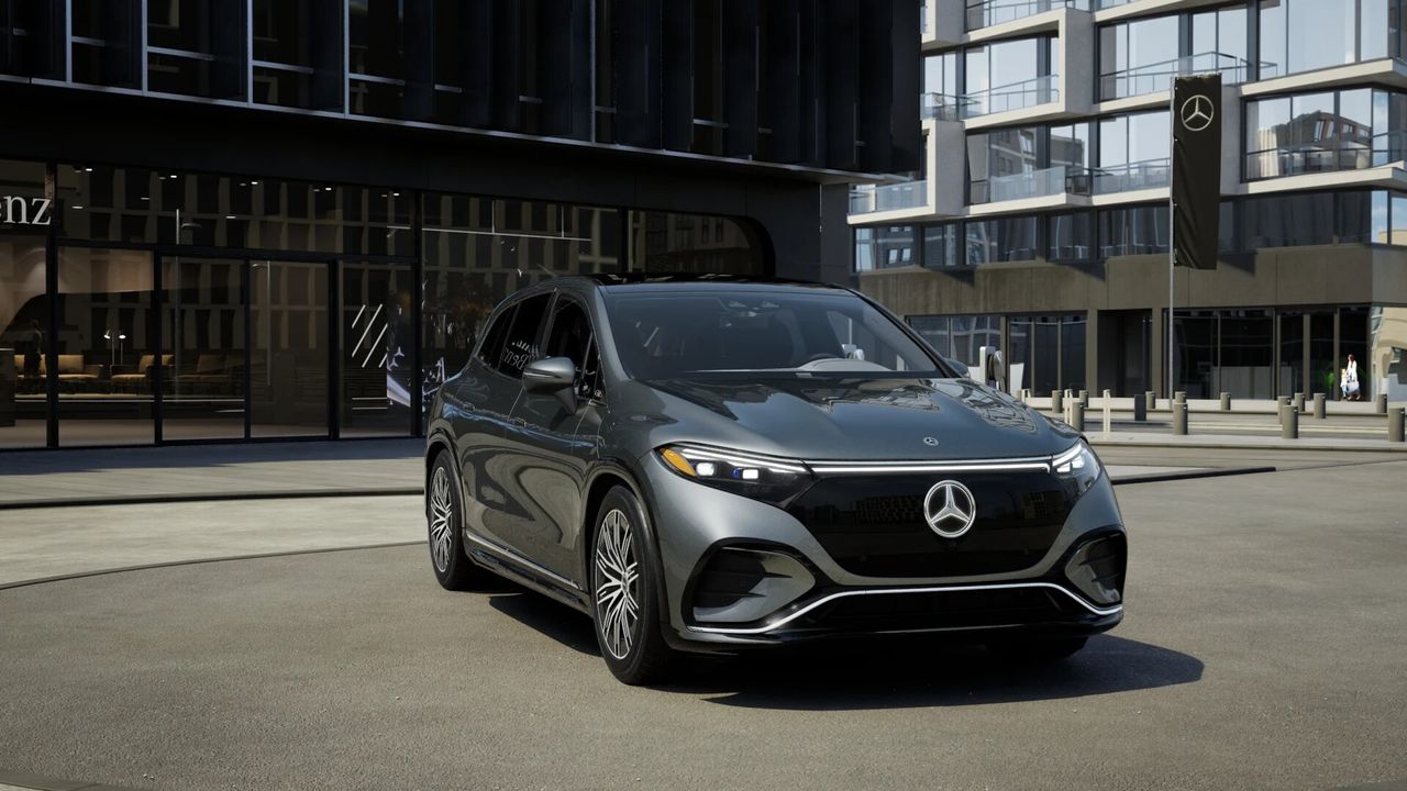 2023 Mercedes-Benz EQS Gris Sedán Tracción en las cuatro ruedas 1 velocidad Automática