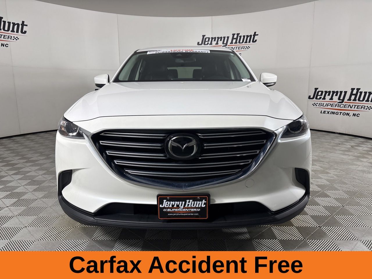 View vehicle photo 3