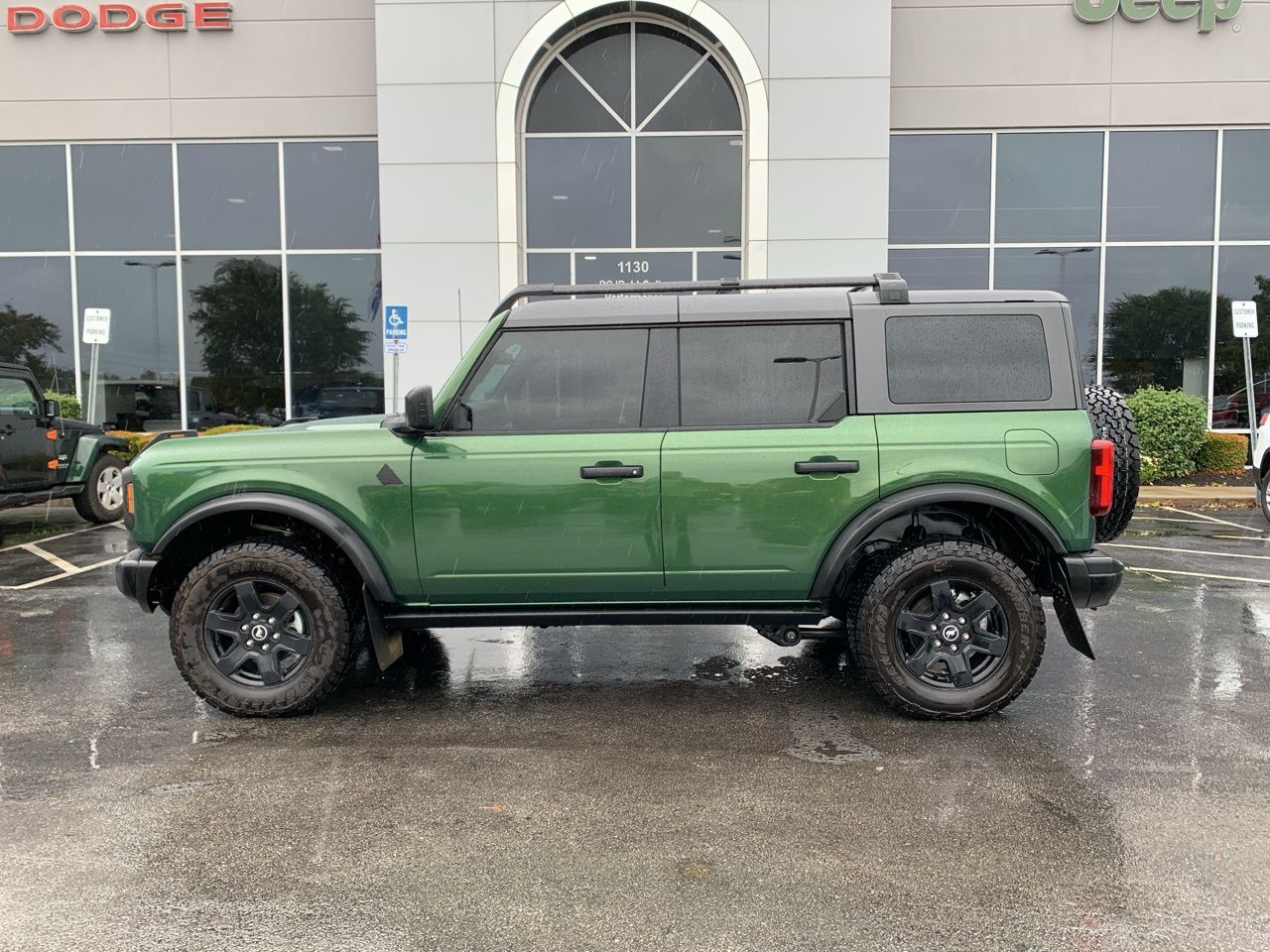 2024 Ford Bronco Black Diamond 6