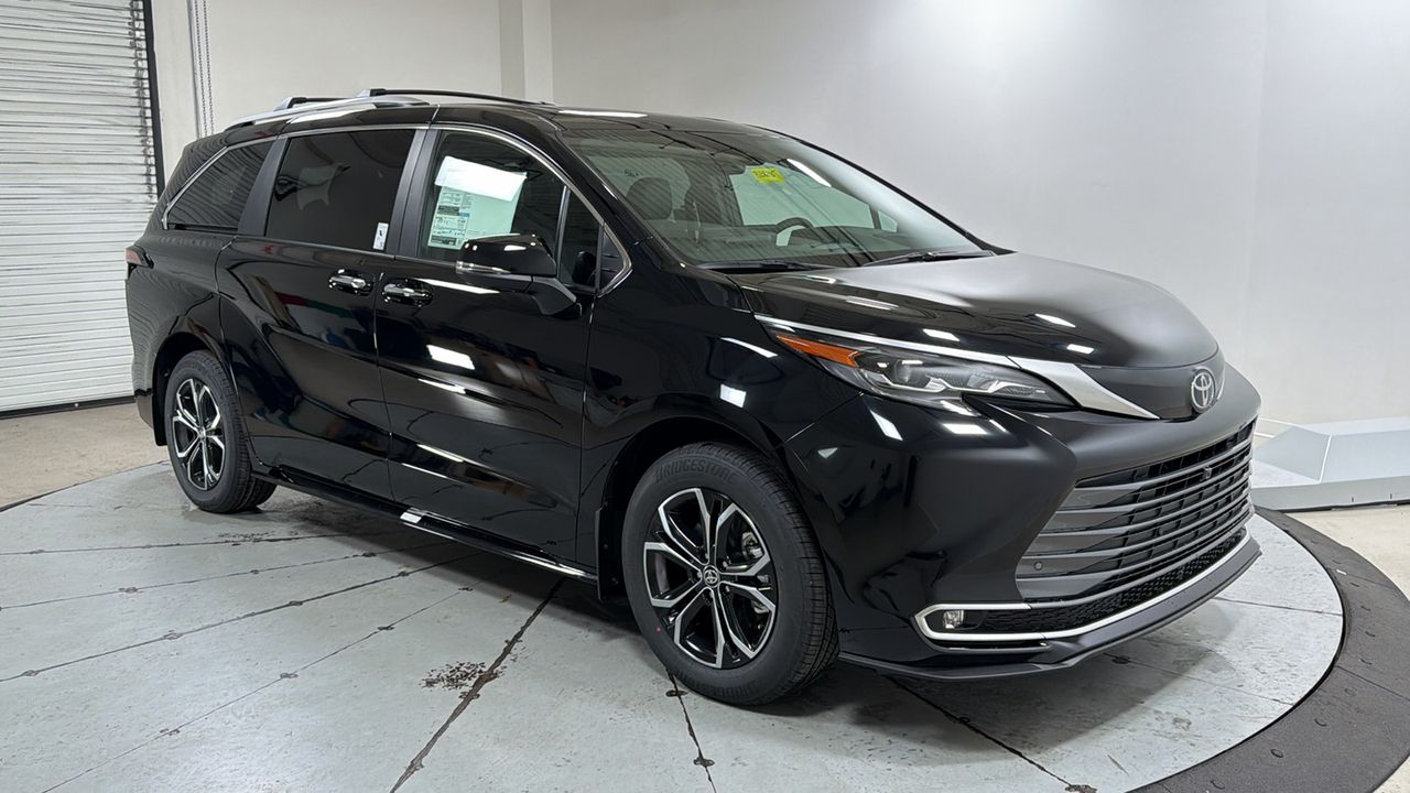 New 2026 Black Toyota Platinum image 3