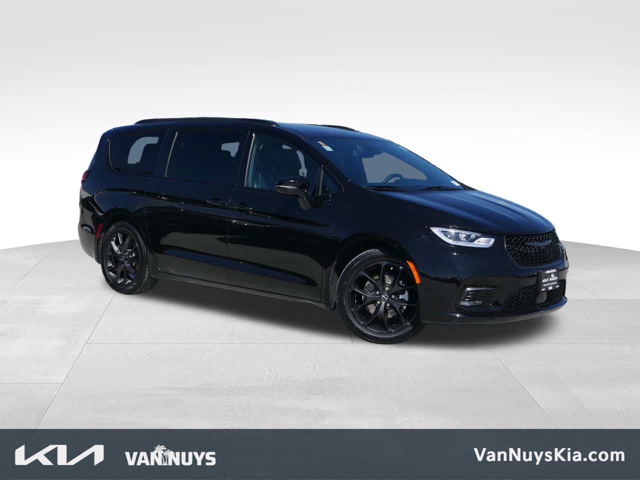 2025 Chrysler Pacifica Limited FWD