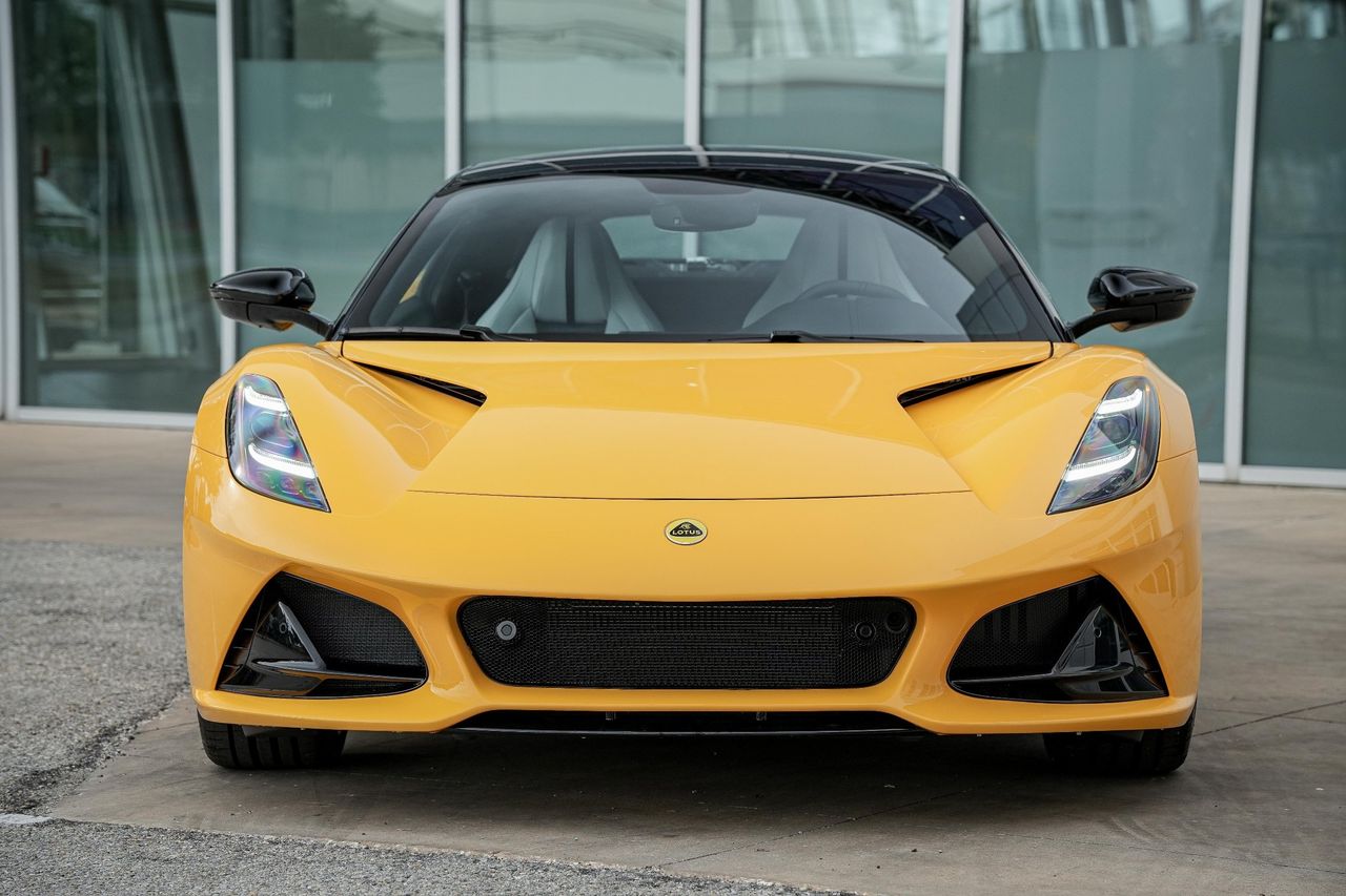 New Car 2025 Lotus Emira  For Sale Under $120,000 In Austin, Texas