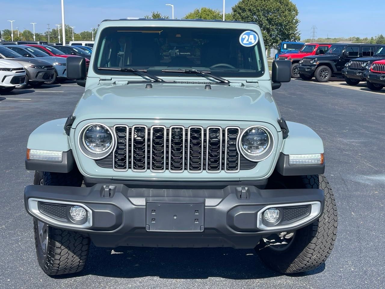 2024 Jeep Wrangler Sahara 8