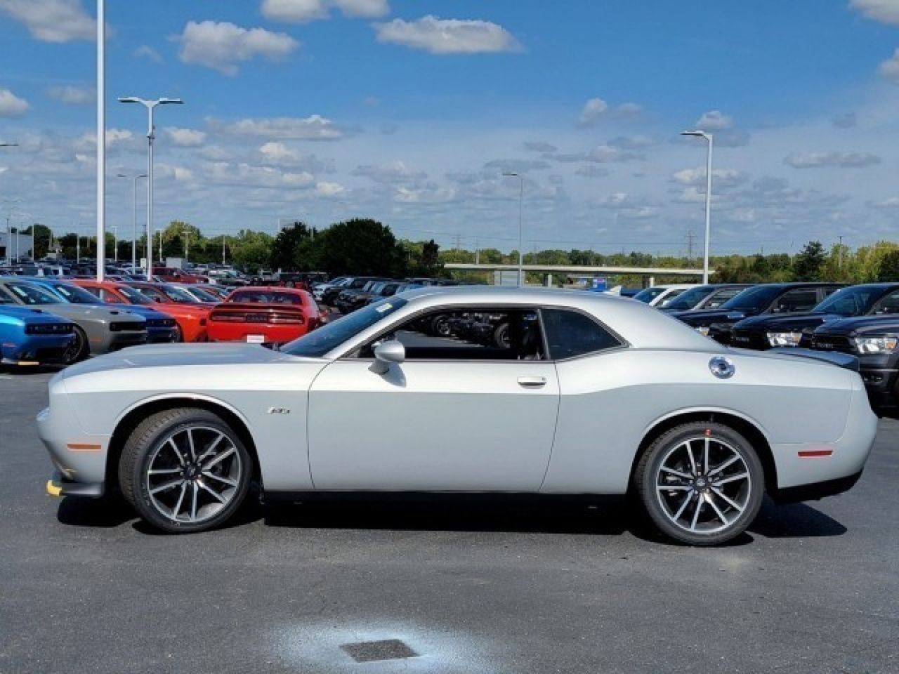 2023 Dodge Challenger R/T 13