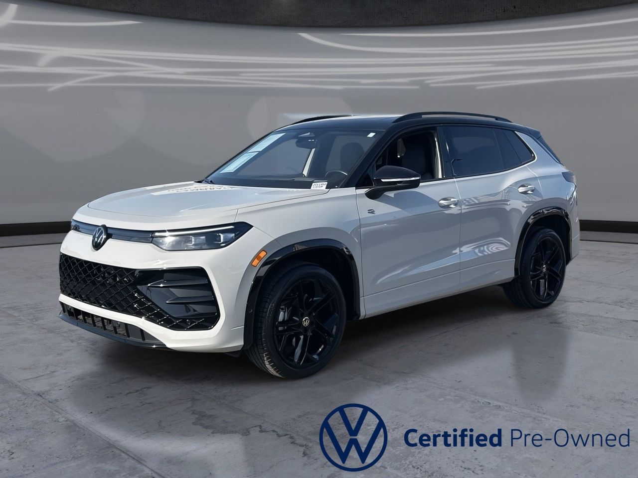 Sandstone 2025 Volkswagen Tiguan SE R-Line Black 4Motion SUV / Crossover All-Wheel Drive 8-Speed Automatic