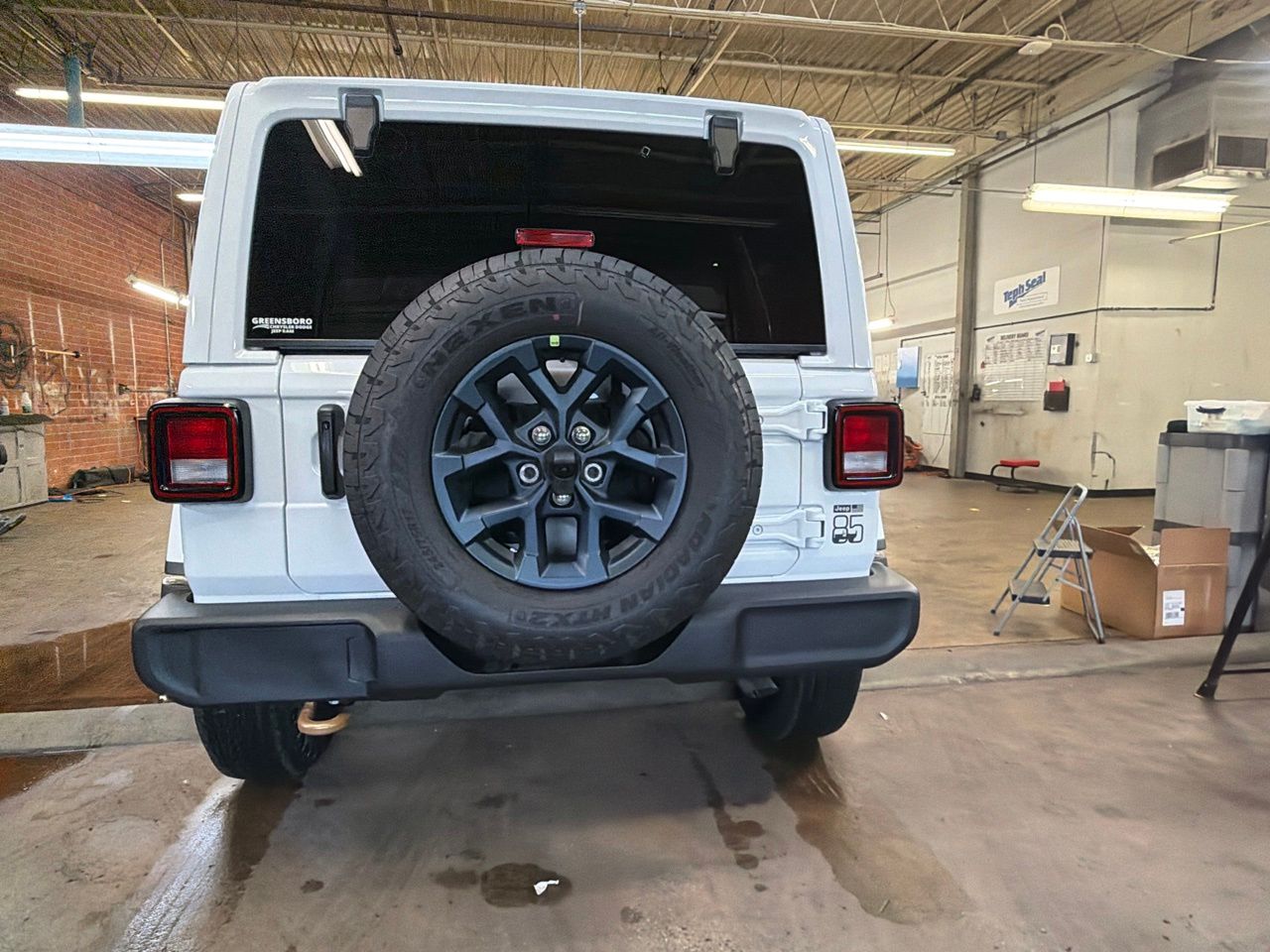 New 2026 White Jeep 85th Anniversary Edition image 4