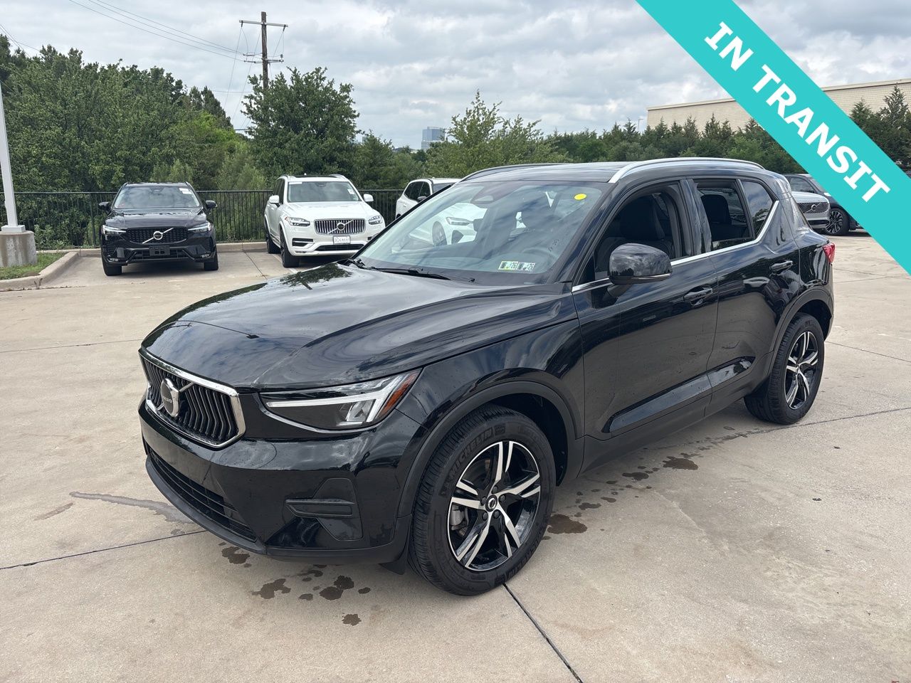 Onyx Black Metallic 2025 Volvo XC40 B5 Core Bright Theme AWD SUV / Crossover All-Wheel Drive Automatic