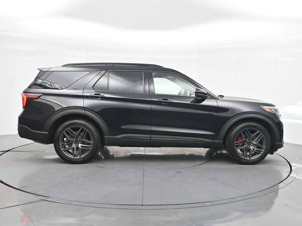 New 2026 Black Ford ST image 4