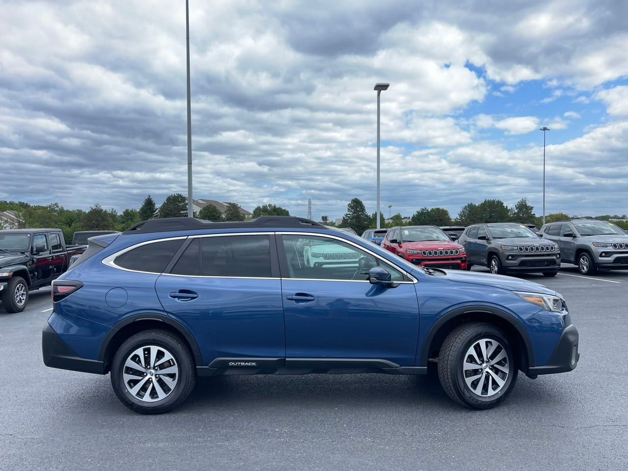 2022 Subaru Outback Premium 2