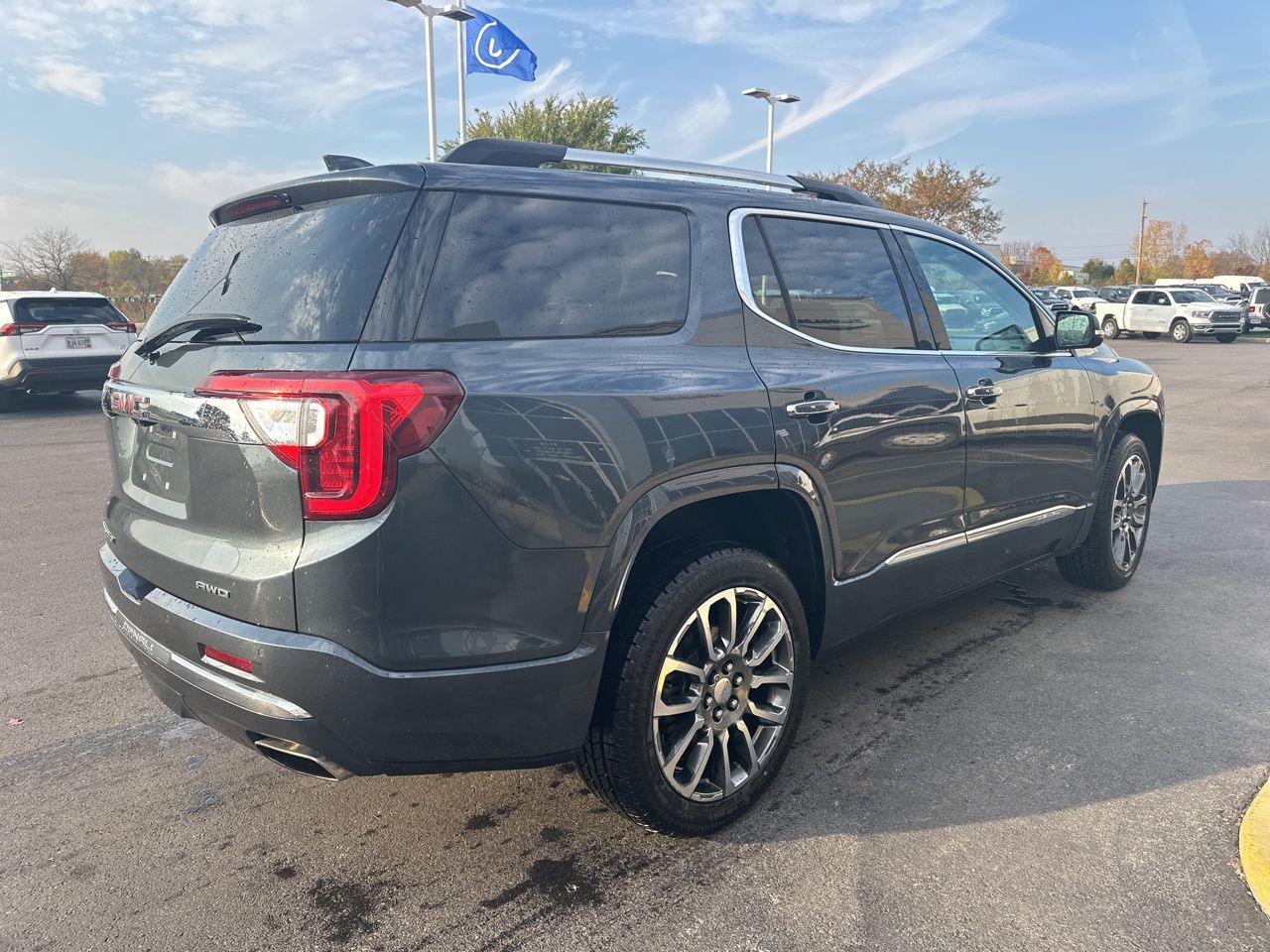 2020 GMC Acadia Denali 7