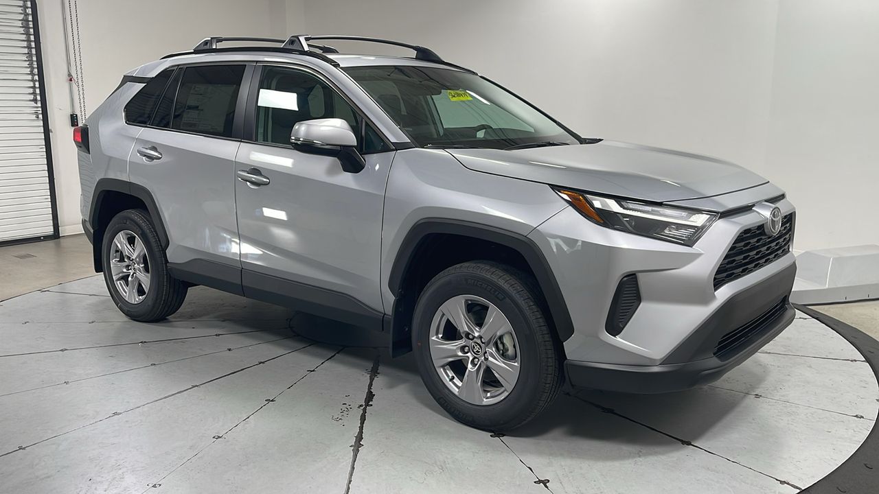 New 2025 Silver Toyota XLE image 3
