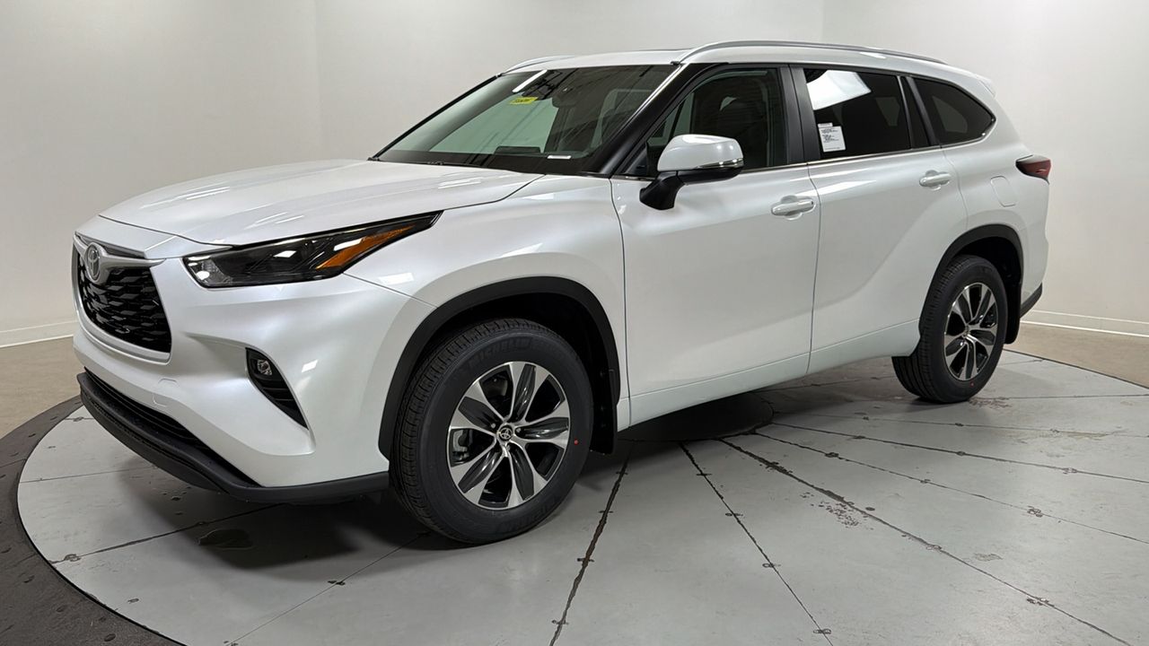 2026 Toyota Highlander XLE AWD
