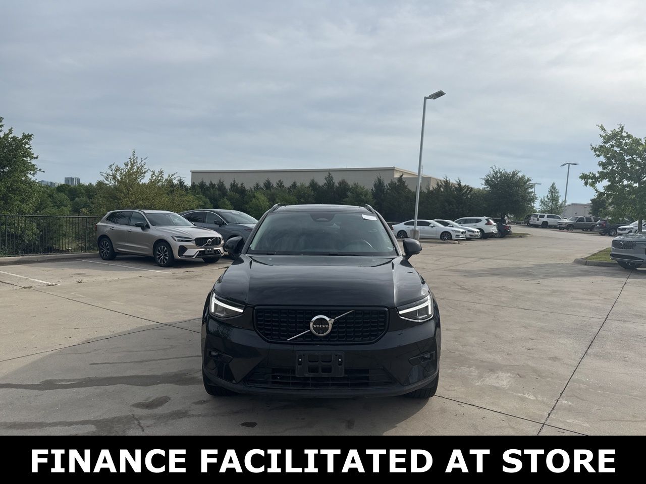 View vehicle photo 2