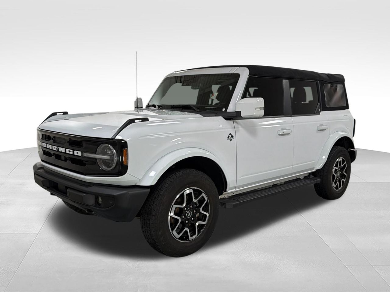 Oxford White 2024 Ford Bronco Outer Banks 4-Door 4WD SUV / Crossover Four-Wheel Drive Automatic