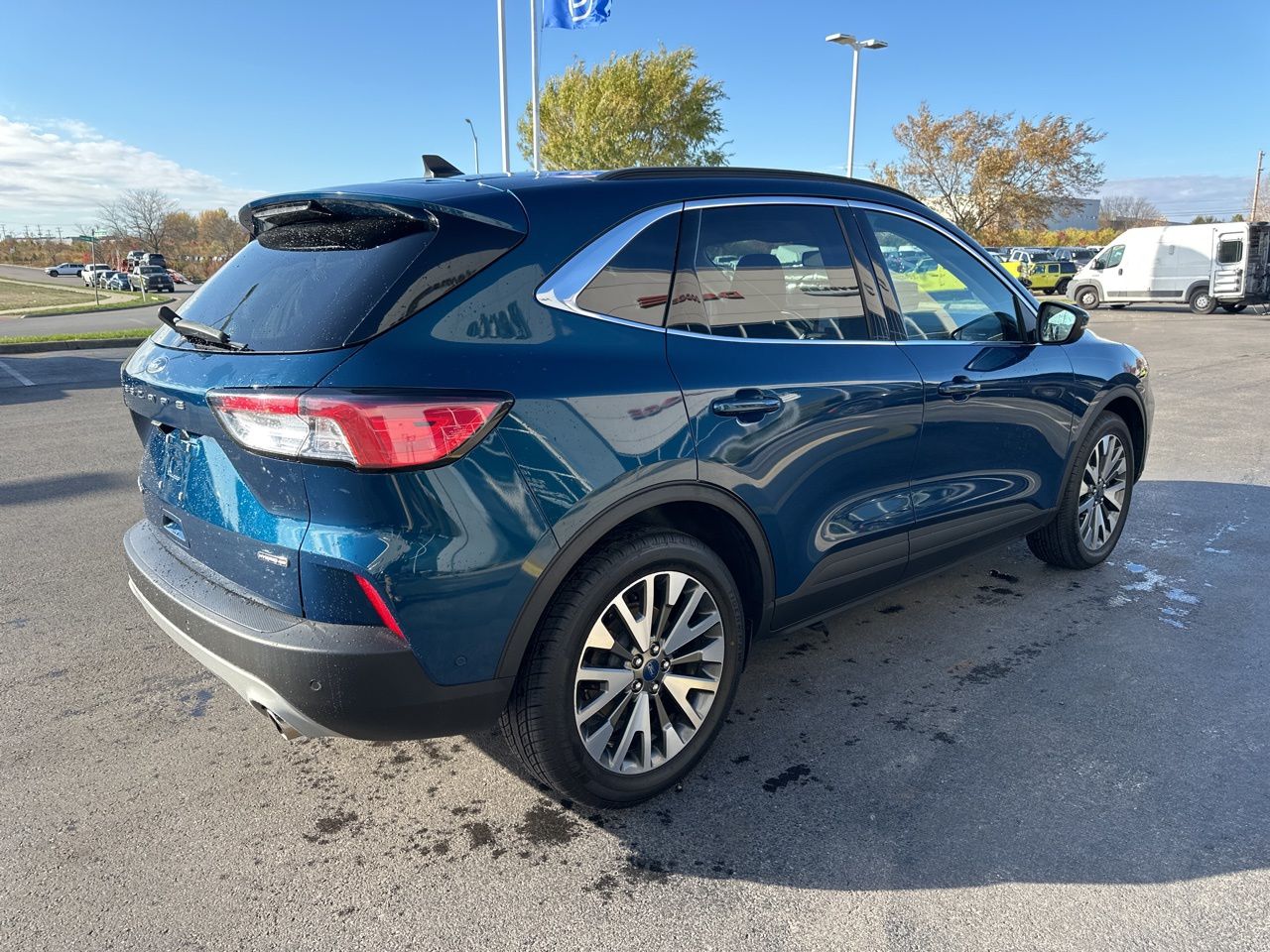 2020 Ford Escape Titanium Hybrid 4