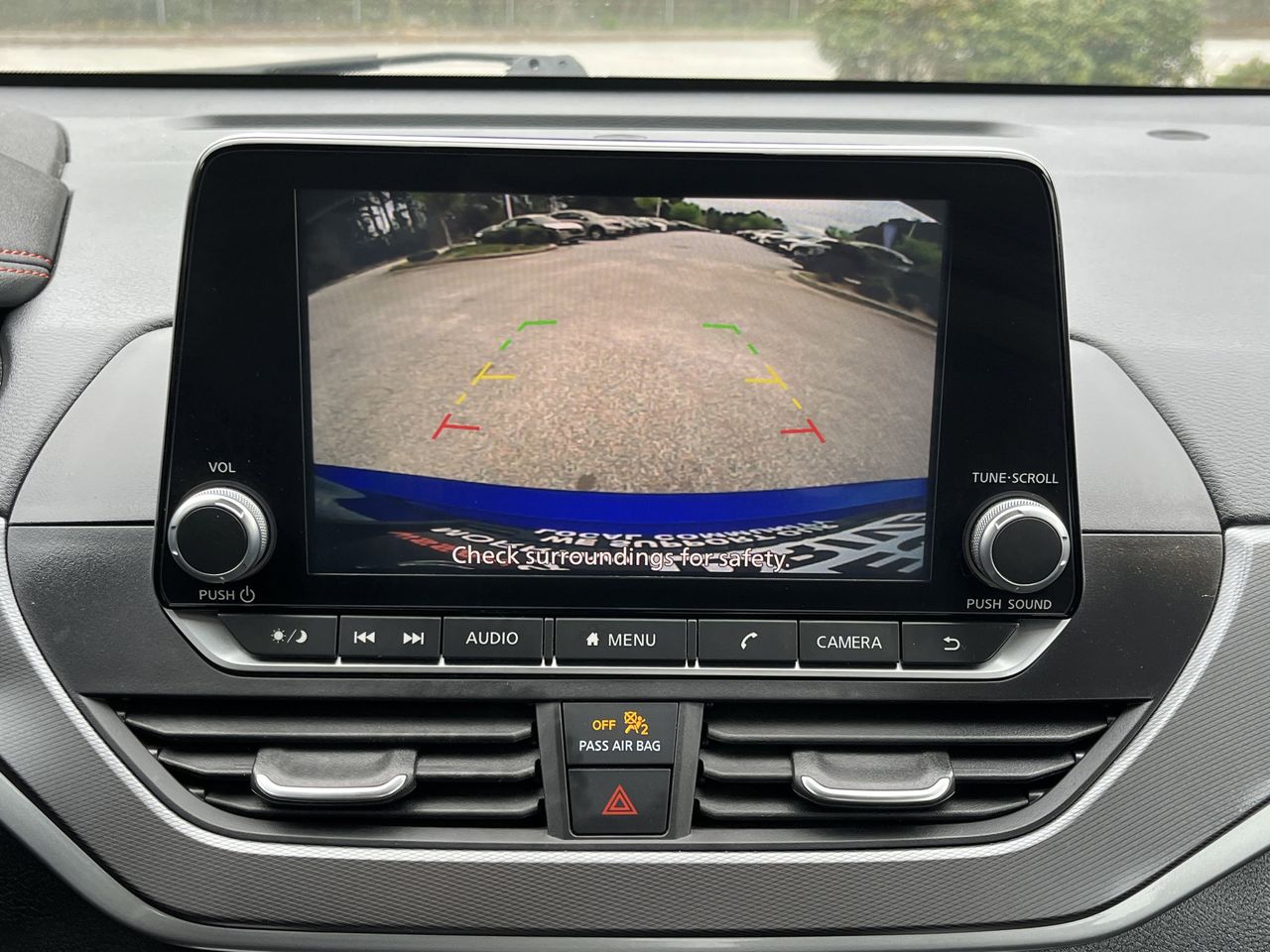 View vehicle photo 3