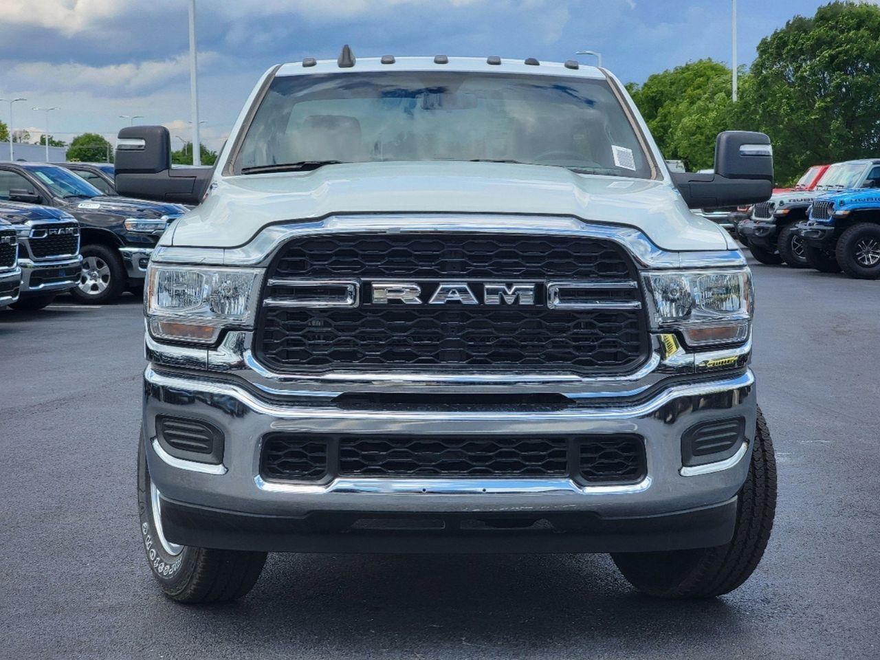 2024 Ram 2500 Tradesman 2