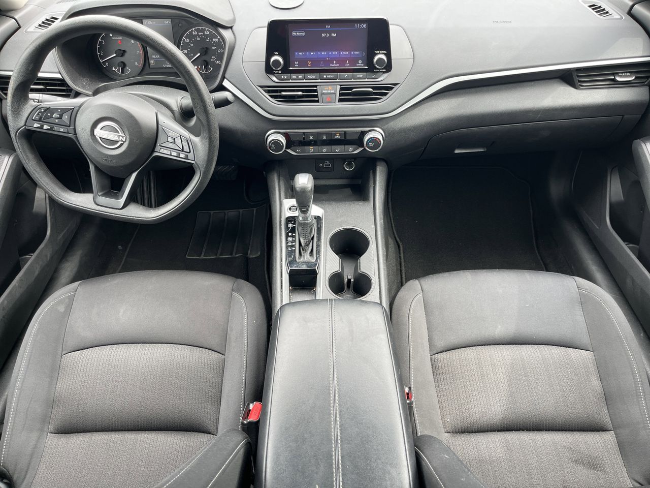 View vehicle photo 2