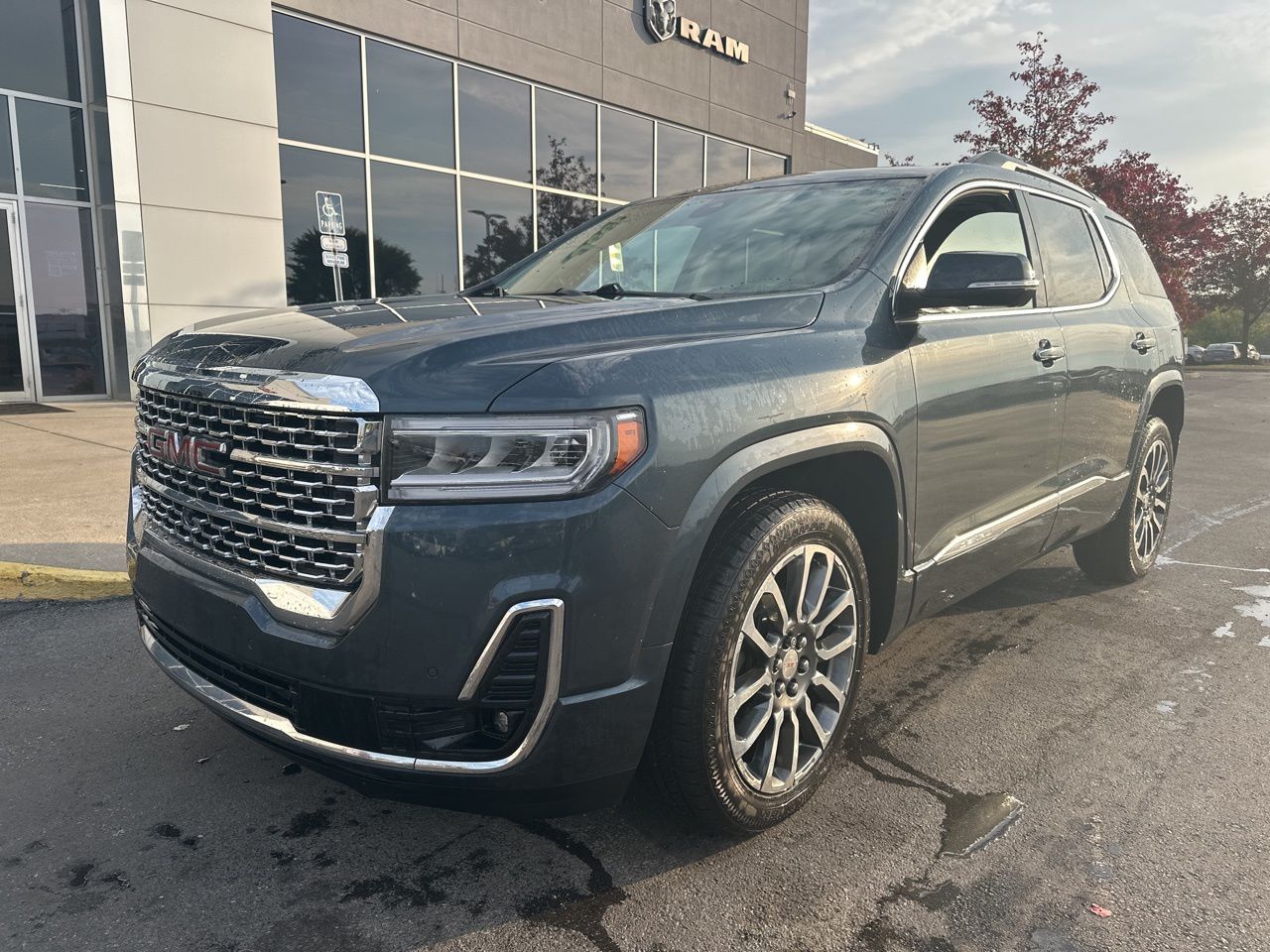 2020 GMC Acadia Denali 3