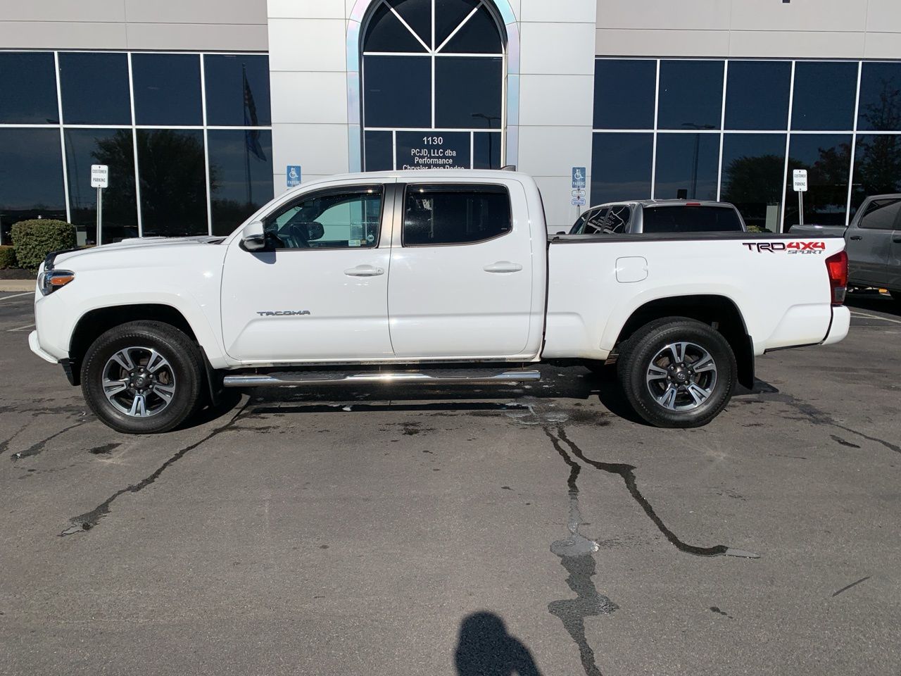 2017 Toyota Tacoma TRD Sport 6