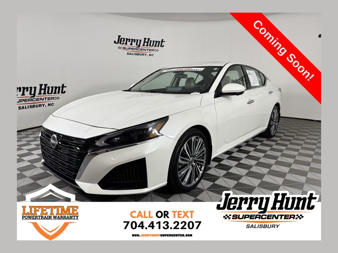 Pearl White Tricoat 2023 Nissan Altima 2.5 SL FWD Sedan Front-Wheel Drive Continuously Variable Transmission