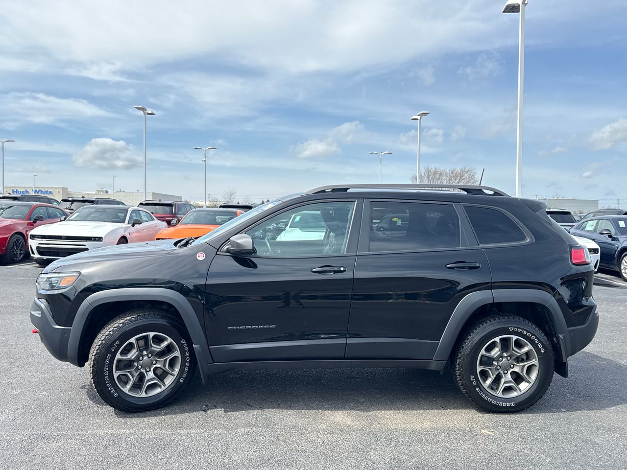 View vehicle photo 6