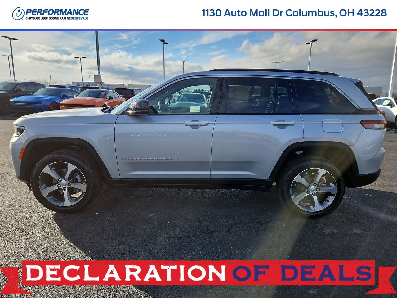 View vehicle photo 4