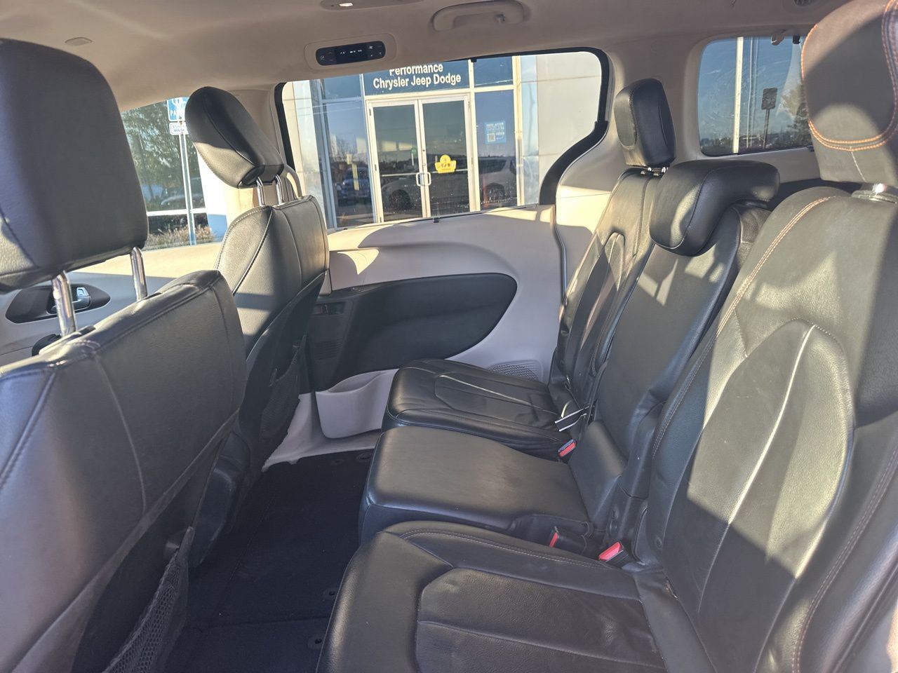 2017 Chrysler Pacifica Touring L 14