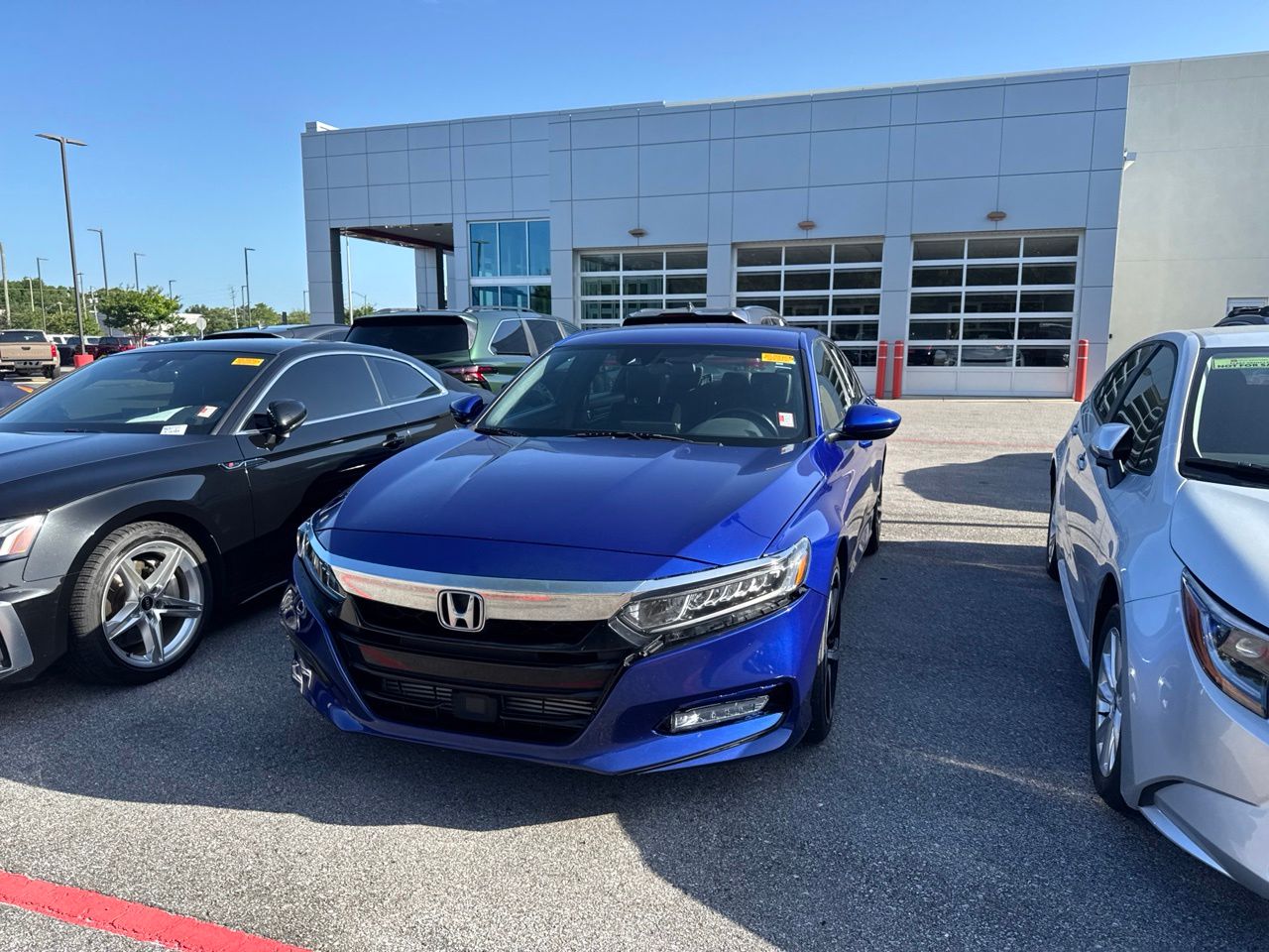 Black (Obsidian Blue Pearl) 2018 Honda Accord Sedan Front-Wheel Drive Continuously Variable Transmission