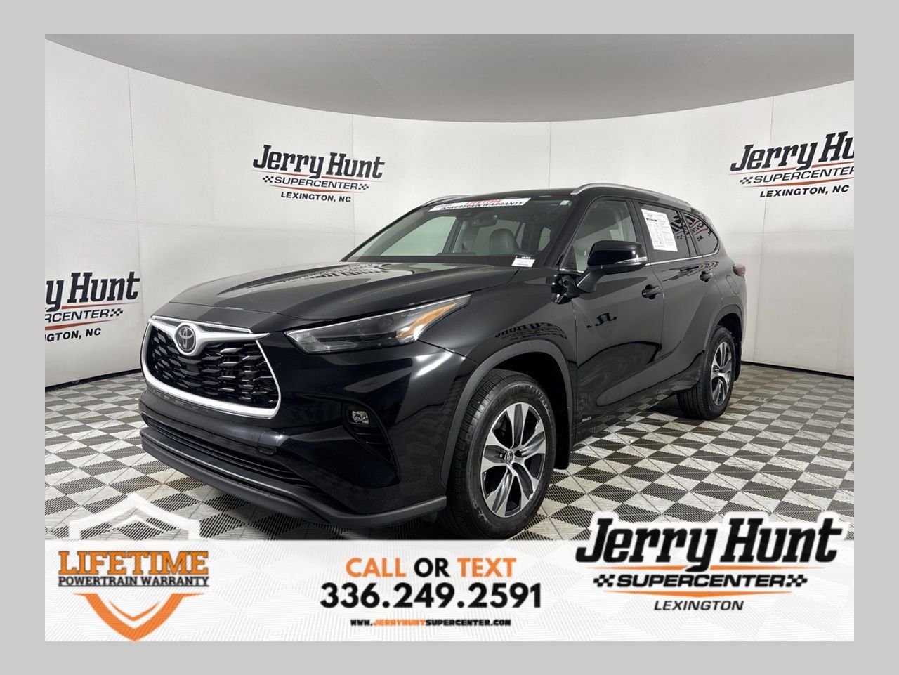 Midnight Black Metallic 2025 Toyota Highlander Hybrid SUV / Crossover All-Wheel Drive Continuously Variable Transmission