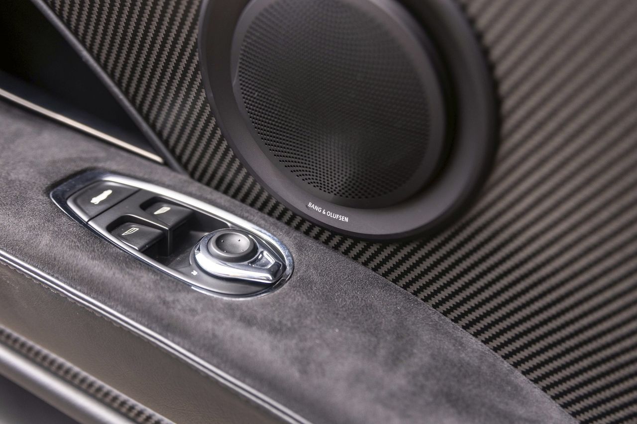 Used Car 2019 Aston Martin Dbs  Superleggera For Sale Under $230,000 In Austin, Texas