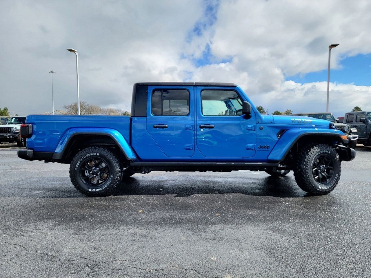 2024 Jeep Gladiator  14