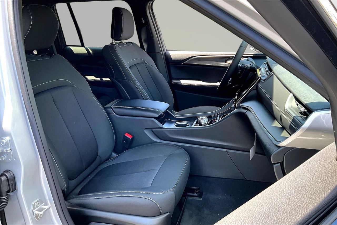 New 2026 Silver Jeep Laredo image 18