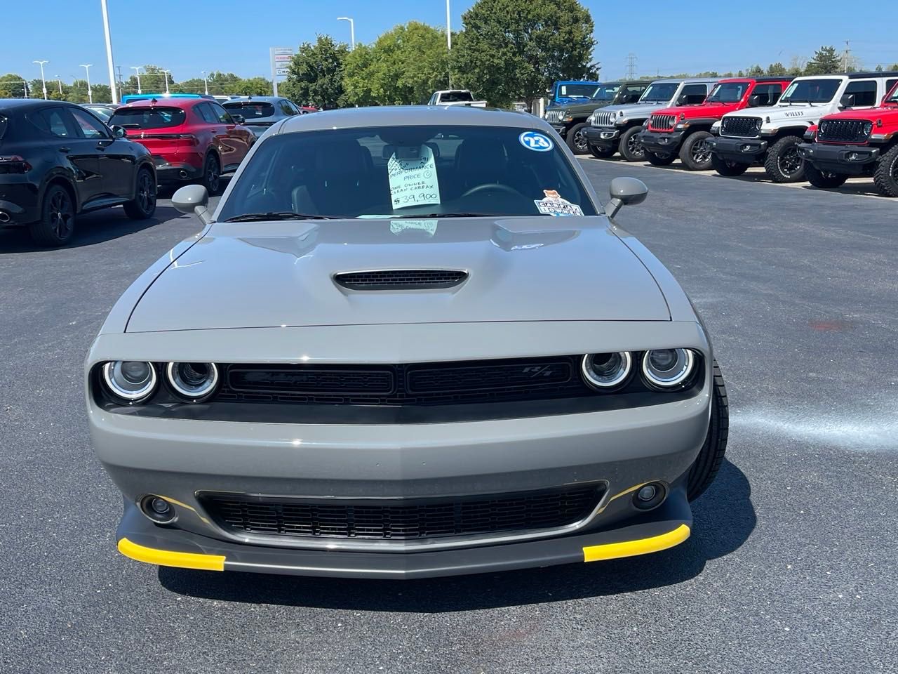 2023 Dodge Challenger R/T 8