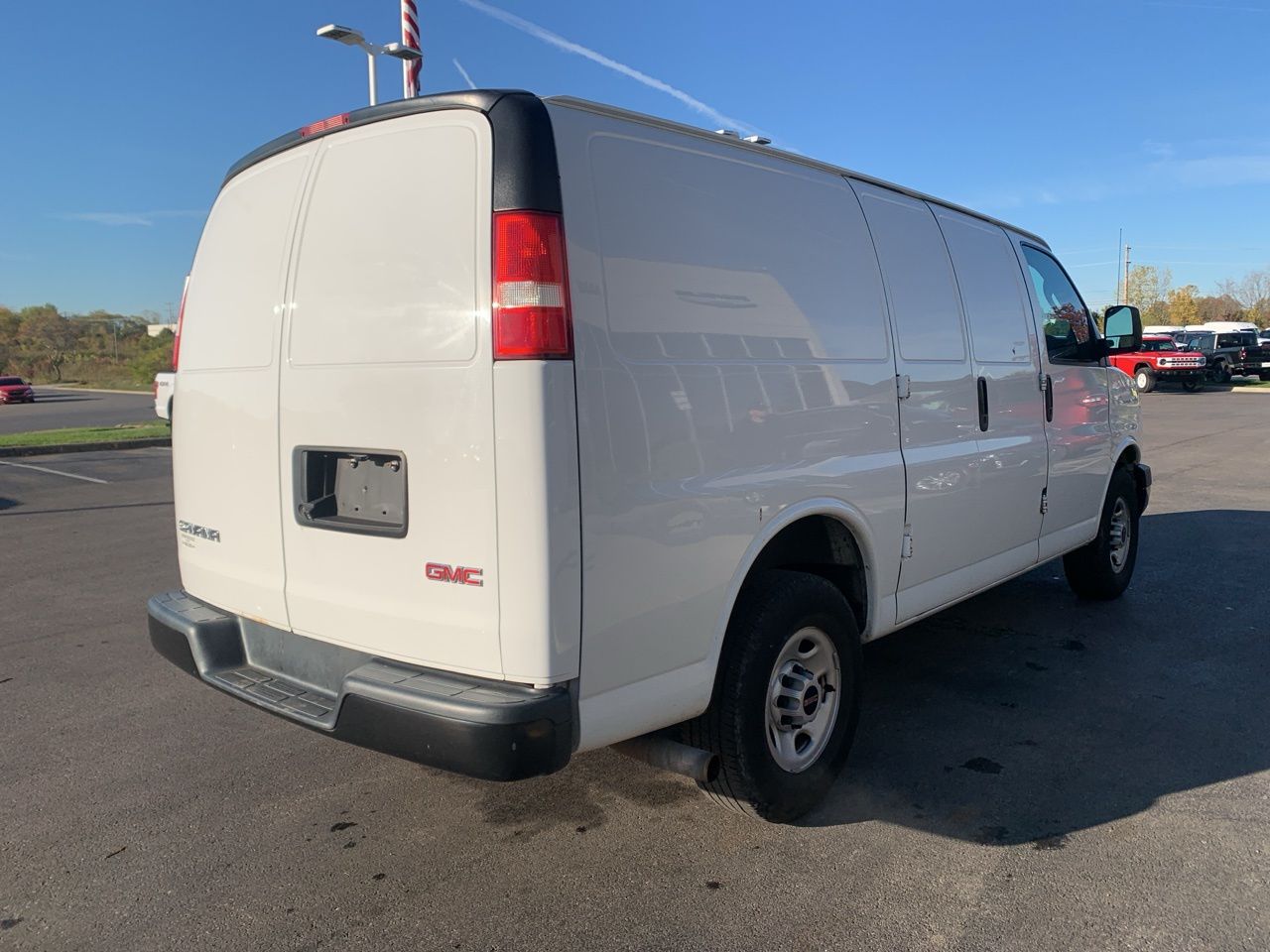 2019 GMC Savana 2500 Work Van 3