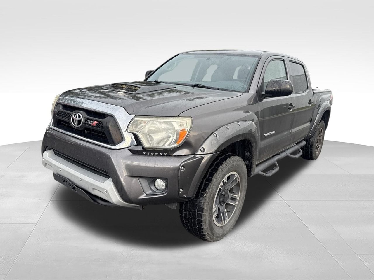 Magnetic Gray Metallic 2015 Toyota Tacoma Pickup Truck 4X2 5-Speed Automatic