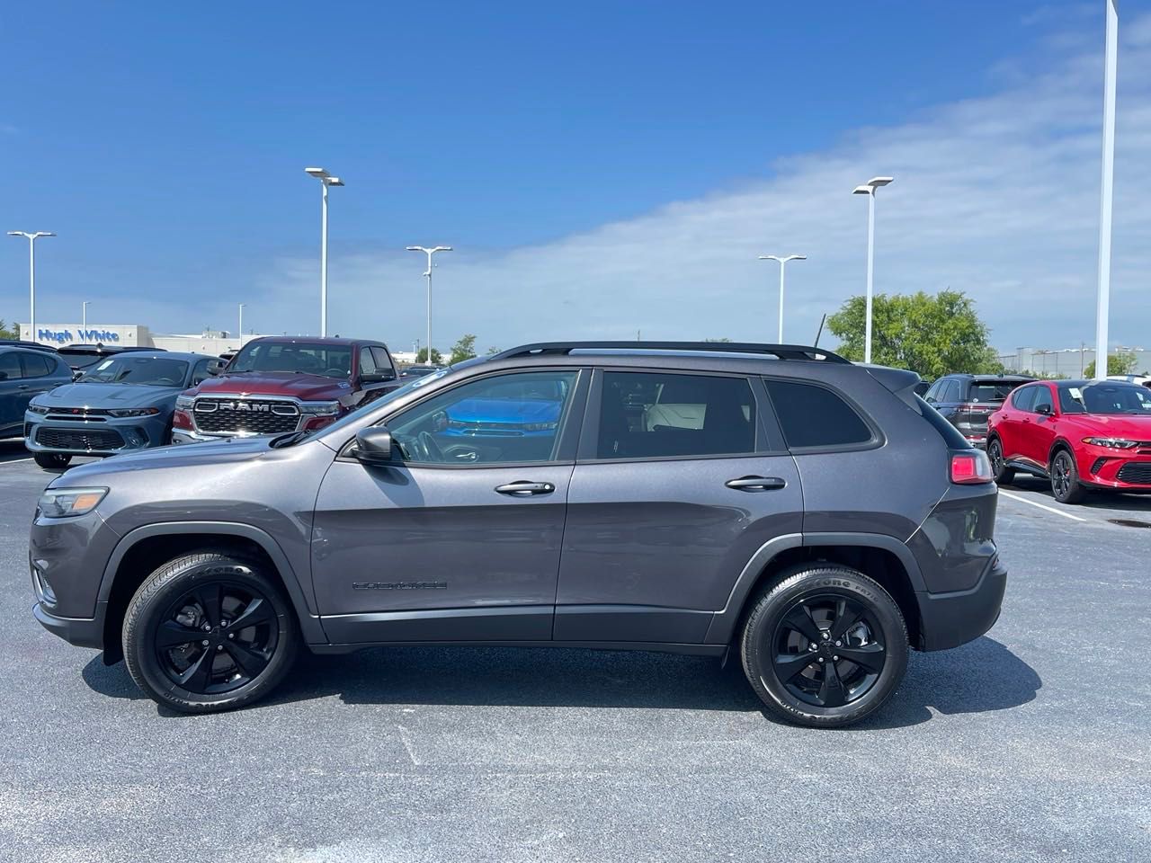 2020 Jeep Cherokee Altitude 6