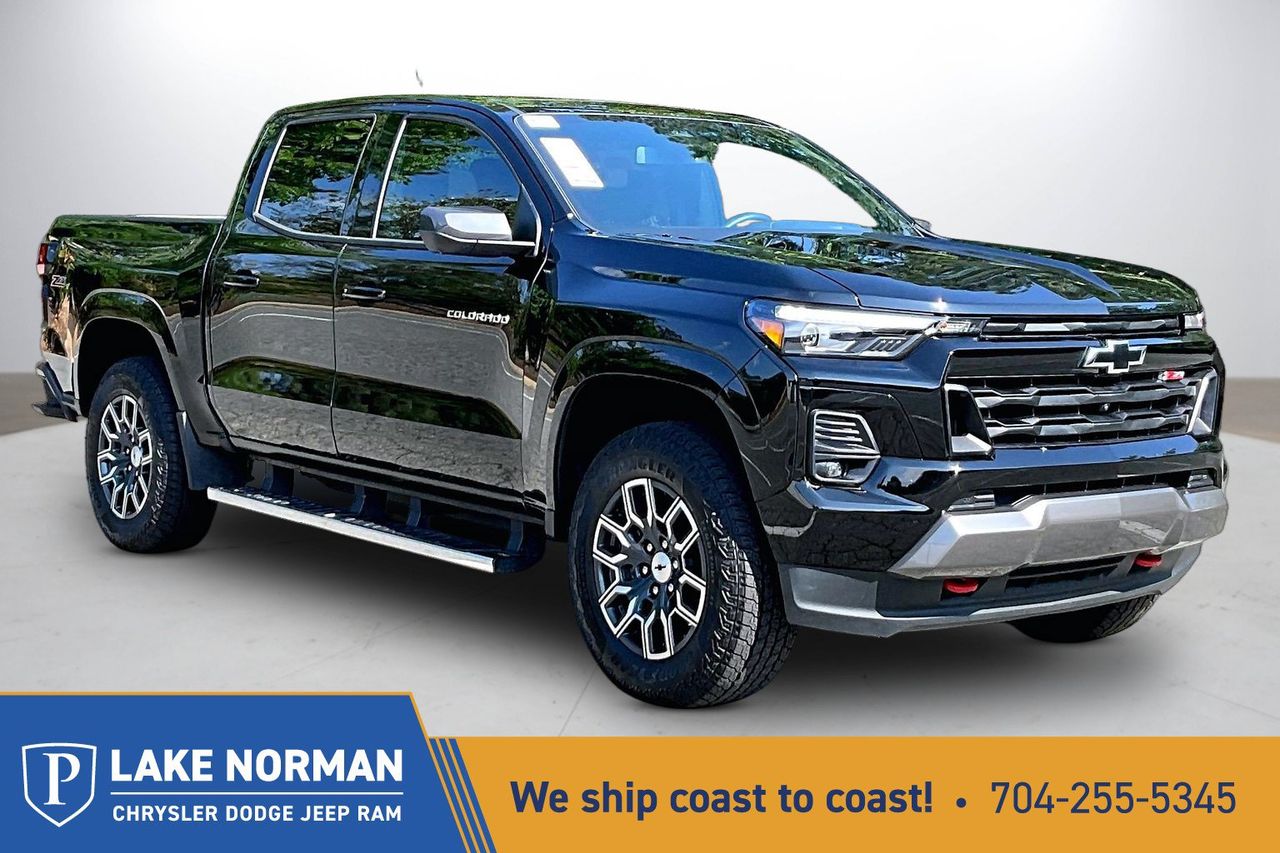 Black 2025 Chevrolet Colorado Pickup Truck Four-Wheel Drive 8-Speed Automatic