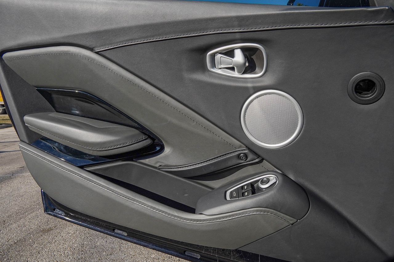 Used Car 2022 Aston Martin Vantage  For Sale Under $140,000 In Austin, Texas