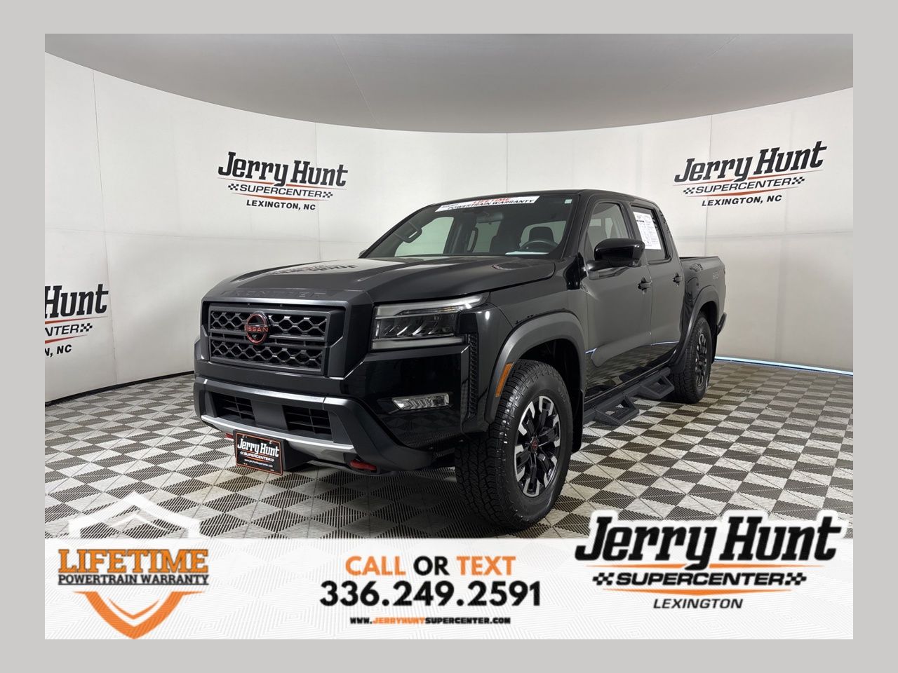 Super Black 2022 Nissan Frontier Pickup Truck Four-Wheel Drive 9-Speed Automatic