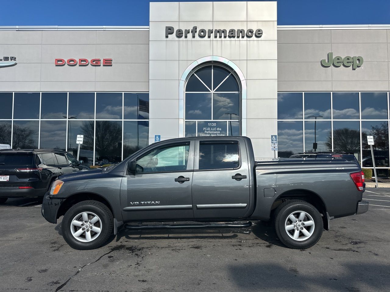 2009 Nissan Titan SE 4