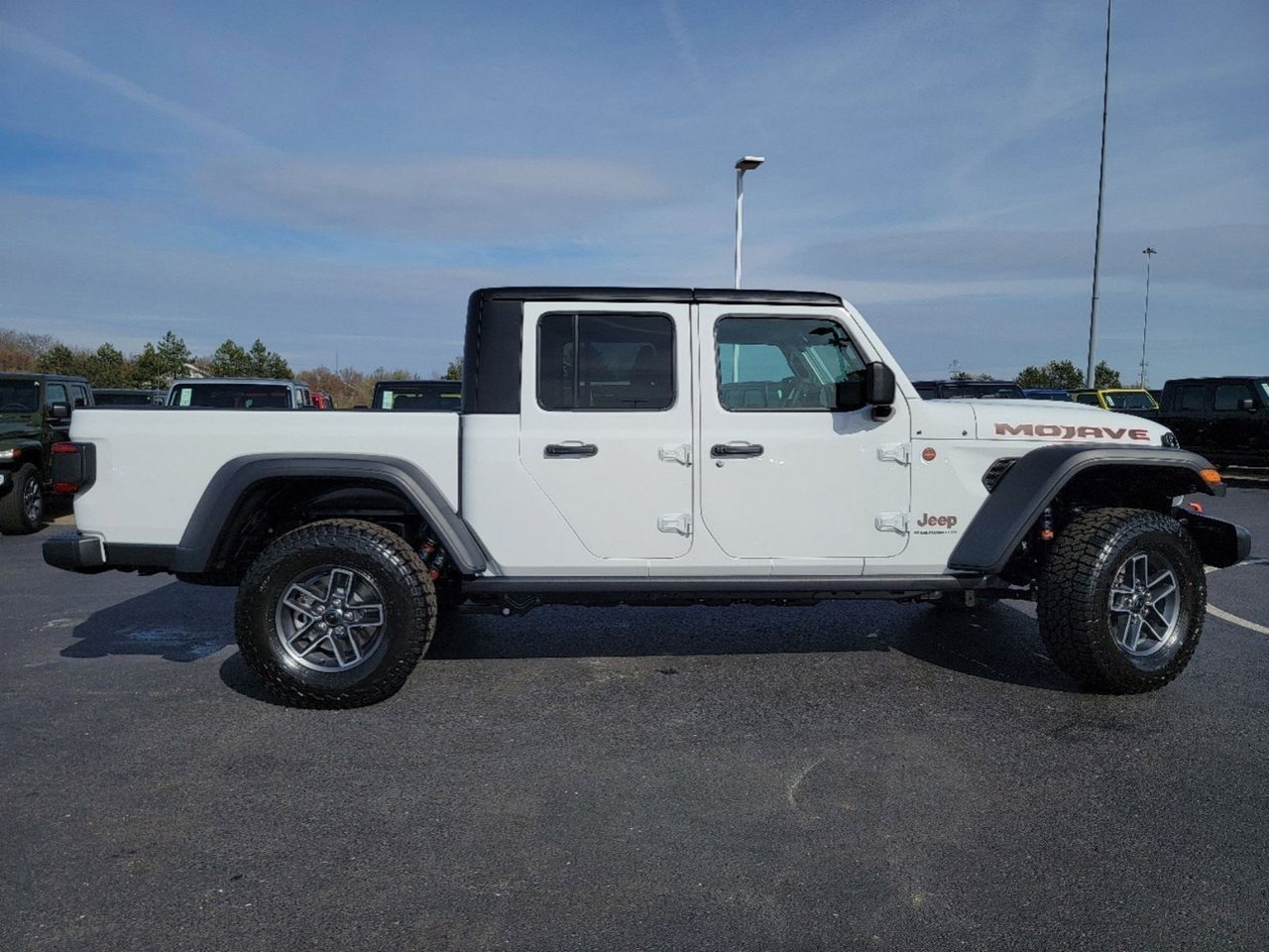 2024 Jeep Gladiator Mojave 8