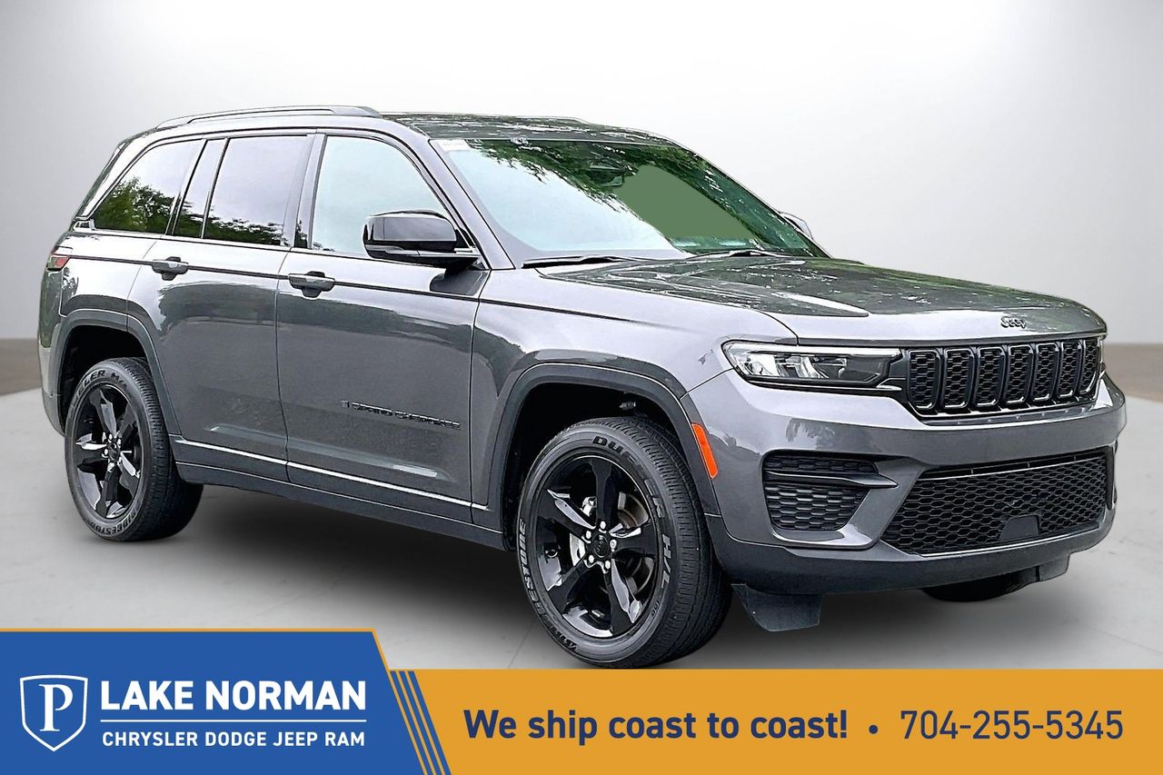 Baltic Gray Metallic Clearcoat 2023 Jeep Grand Cherokee Altitude X 4WD SUV / Crossover Four-Wheel Drive 8-Speed Automatic