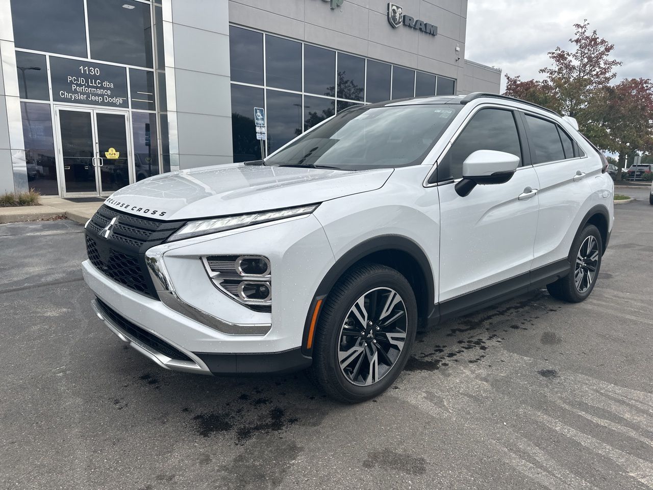 2023 Mitsubishi Eclipse Cross SE 3