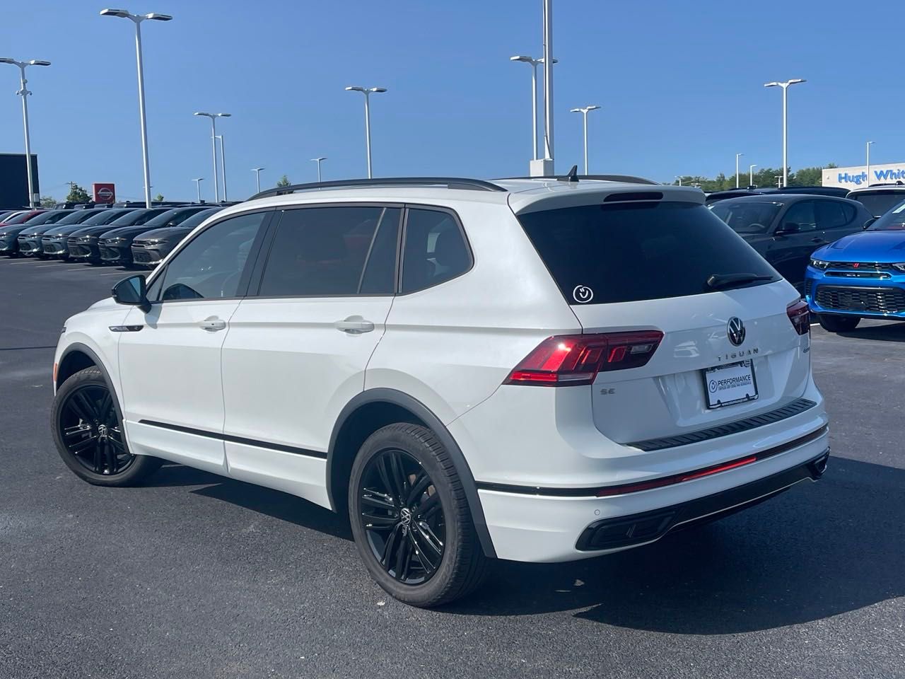 2022 Volkswagen Tiguan 2.0T SE R-Line Black 5