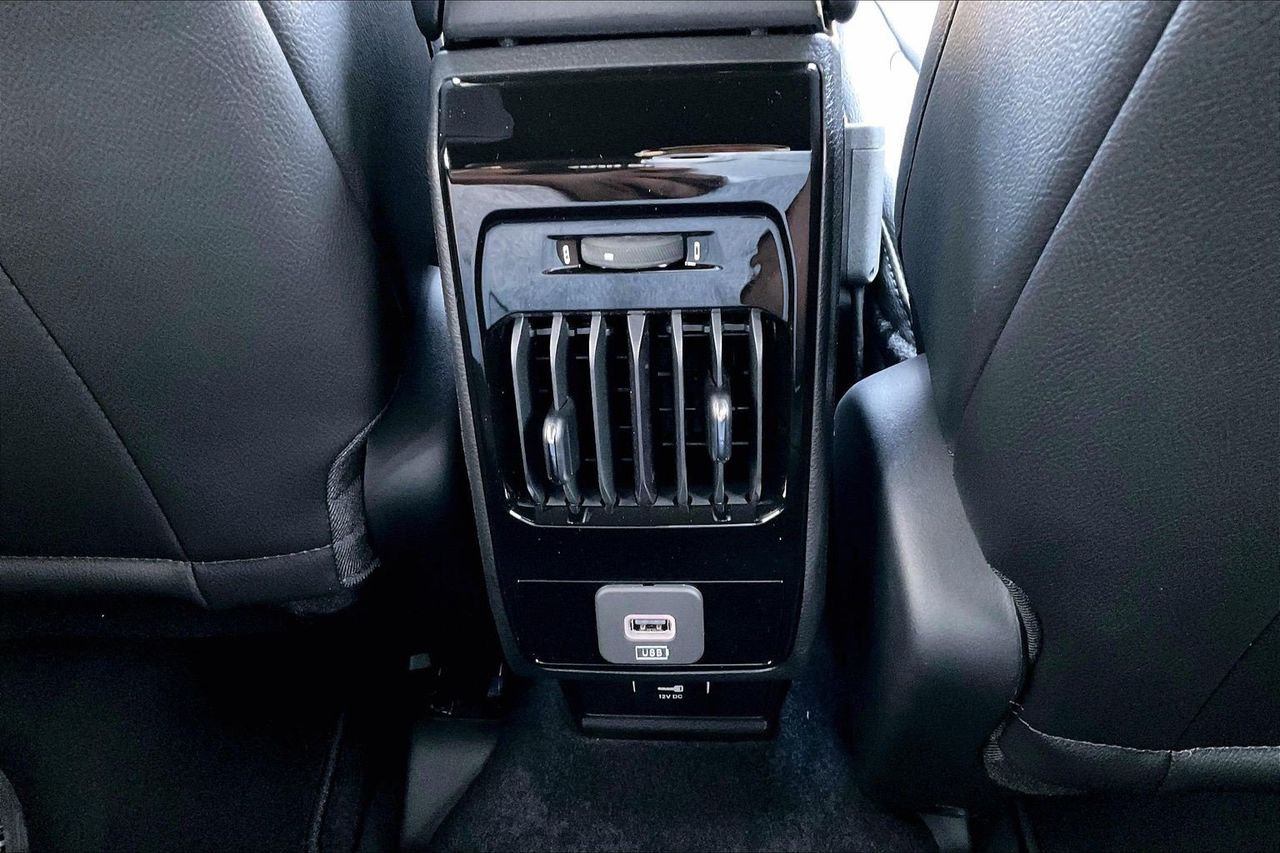 New 2026 Red Jeep Latitude image 13