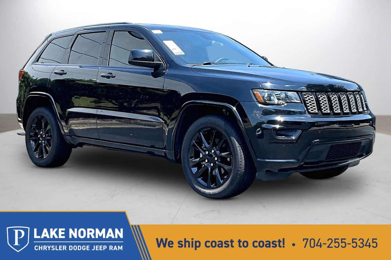 Diamond Black Crystal Pearlcoat 2018 Jeep Grand Cherokee SUV / Crossover Four-Wheel Drive 8-Speed Automatic